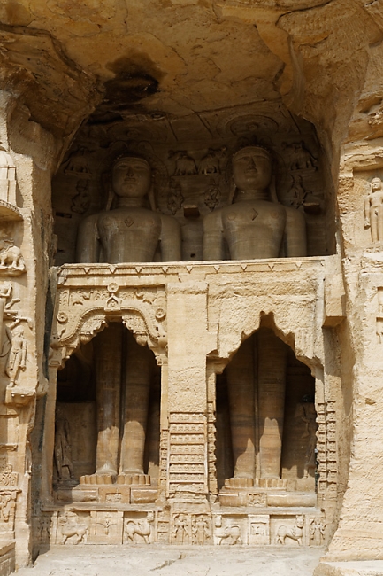 Gwalior-Statues jaïnes-073